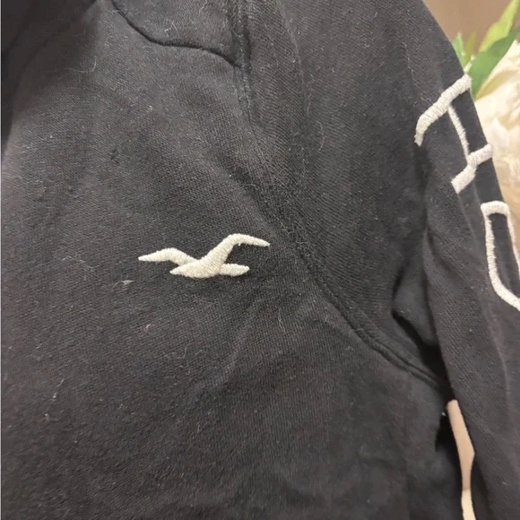 Hollister Black Jacket / hooded zip sweater XS - Picture 7 of 12